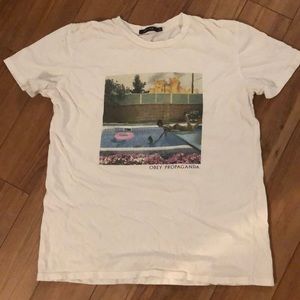 Obey graphic tee shirt size xs